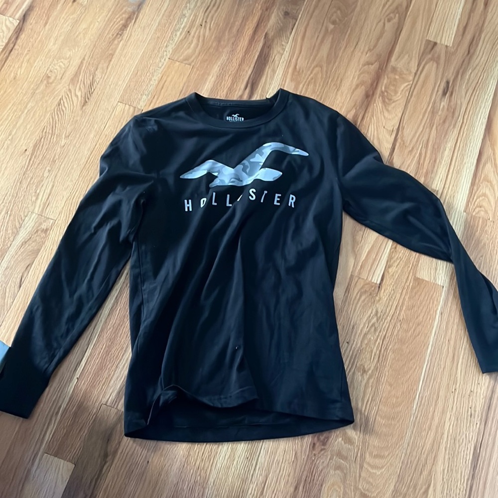 Mens Hollister LS Size Small - Pre owned - Good condition